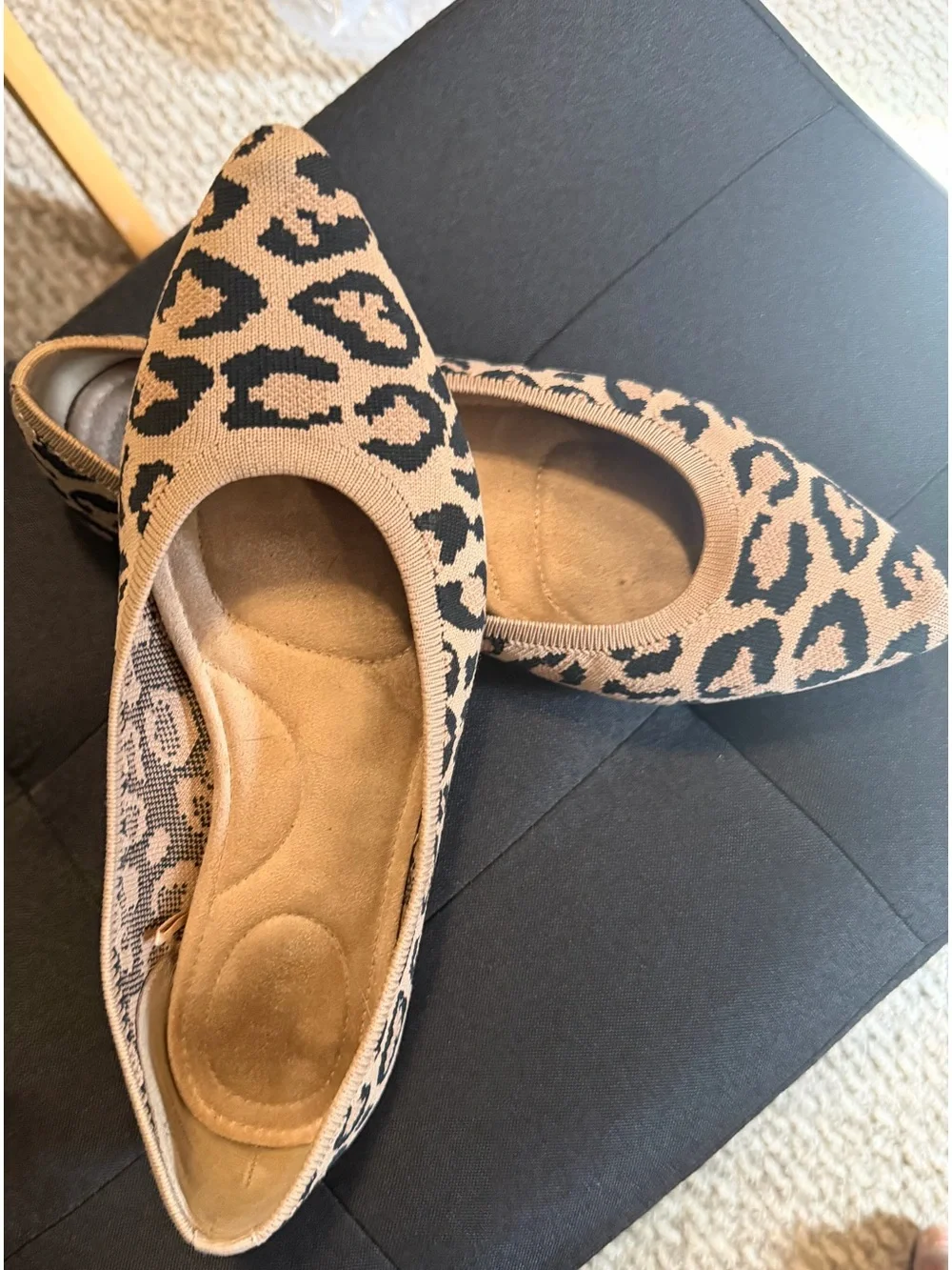 Old Navy Leopard Pointed-Toe Flats - Picture 4 of 15